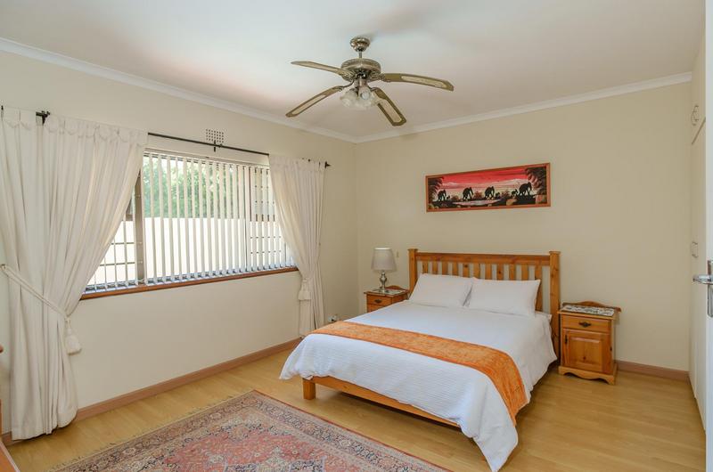 3 Bedroom Property for Sale in Meadowridge Western Cape